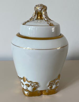 Hutschenreuther - Jugendstil koekjespot - ontwerp Prof. Fritz Klee Kunstabteilung kopen? Bied vanaf 85!