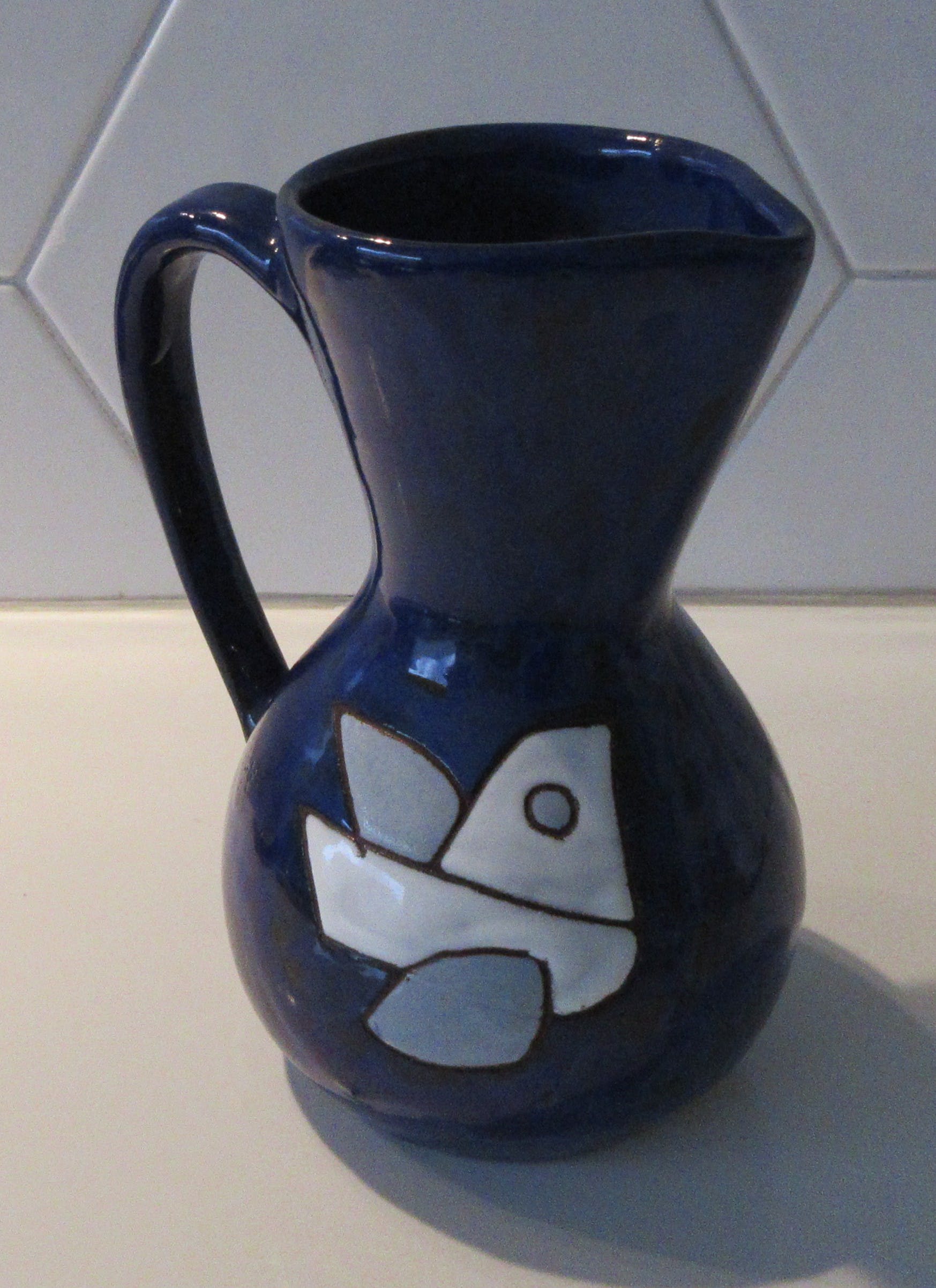 Henk Potters - Blauw kannetje met afbeelding vredesduif kopen? Bied vanaf 1!