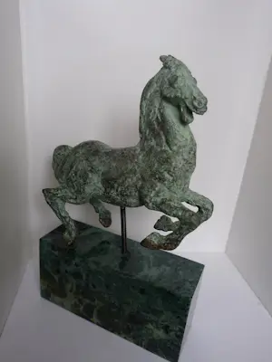 Margot Hudig-Heldring - "springend paard" in brons. kopen? Bied vanaf 325!