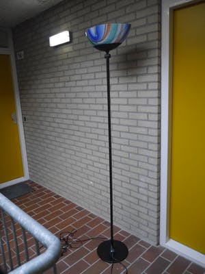 Niet of onleesbaar gesigneerd - fraaie lamp van italiaans design kopen? Bied vanaf 10!