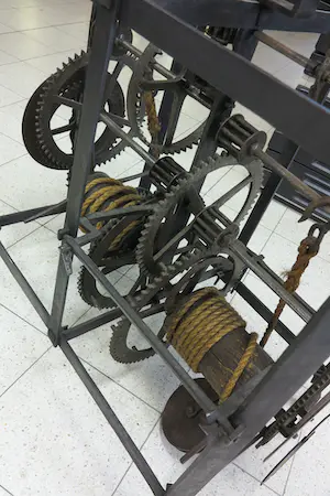 Klokken - Zeer groot en uniek klokwerk kopen? Bied vanaf 1!