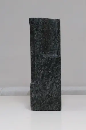 Leo de Beer - granieten zuil kopen? Bied vanaf 100!