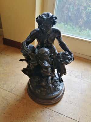 Niet of onleesbaar gesigneerd - Vrouw met kind verkocht voor € 1!