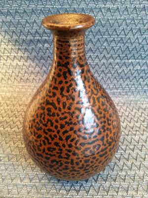 Niet of onleesbaar gesigneerd - Vaas met luipaard patroon verkocht voor € 1!