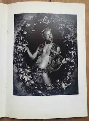 Erwin Olaf - Blacks, 17 royal portraits kopen? Bied vanaf 1!