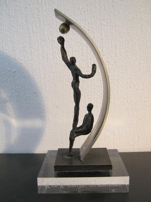 Corry Ammerlaan - Verbronsd/verzilverd sculptuur - "Vruchten Plukken" kopen? Bied vanaf 40!