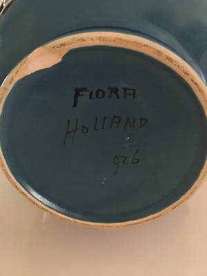 Plateelbakkerij Flora - Zeldzame vaas kopen? Bied vanaf 40!