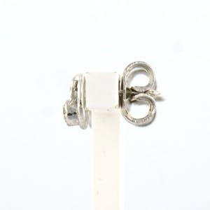 14k wit gouden oorknoppen bezet met briljant geslepen diamant tot. 0,10ct kopen? Bied vanaf 1!