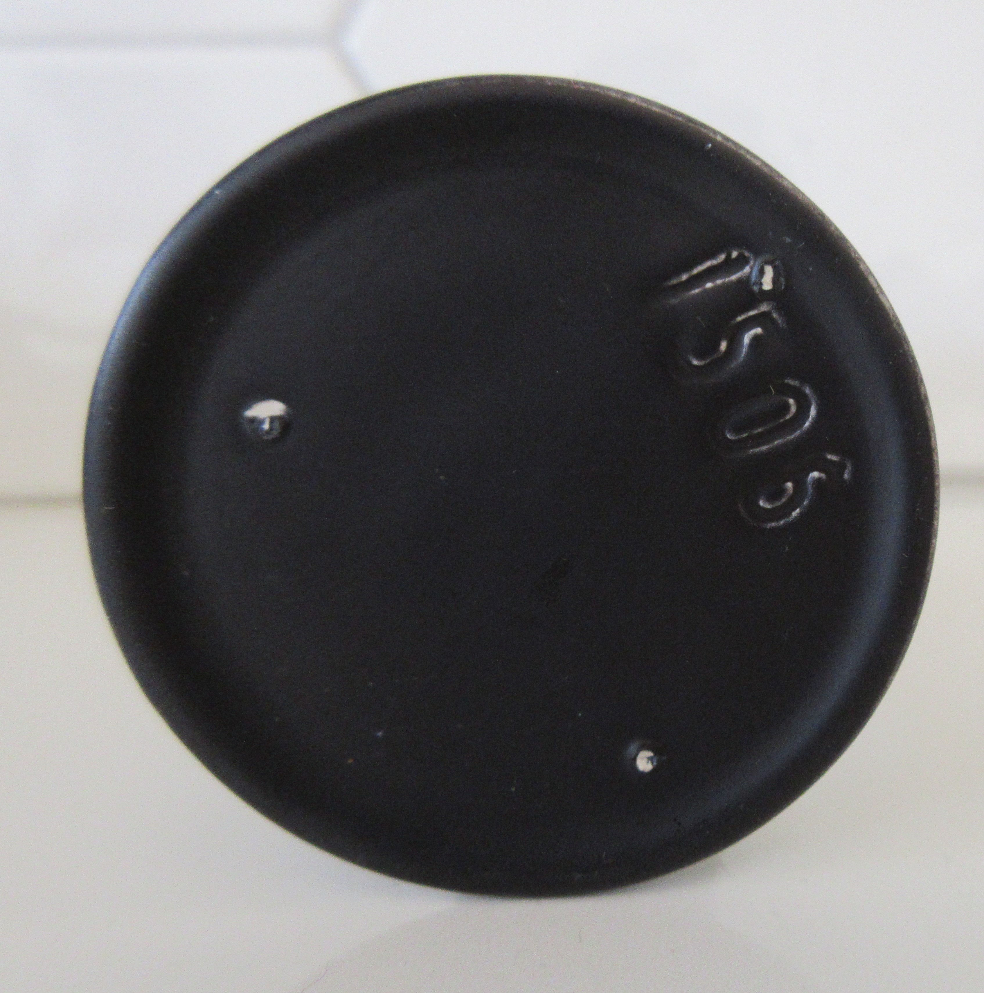Niet of onleesbaar gesigneerd - Mat zwart en glazend wit platelen Bibelot vaasje model 1506 kopen? Bied vanaf 1!