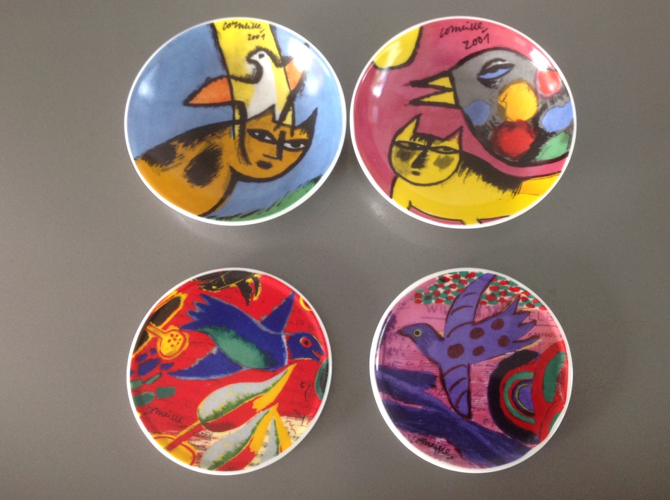 Corneille - Twee schaaltjes en twee onderzetters kopen? Bied vanaf 18!