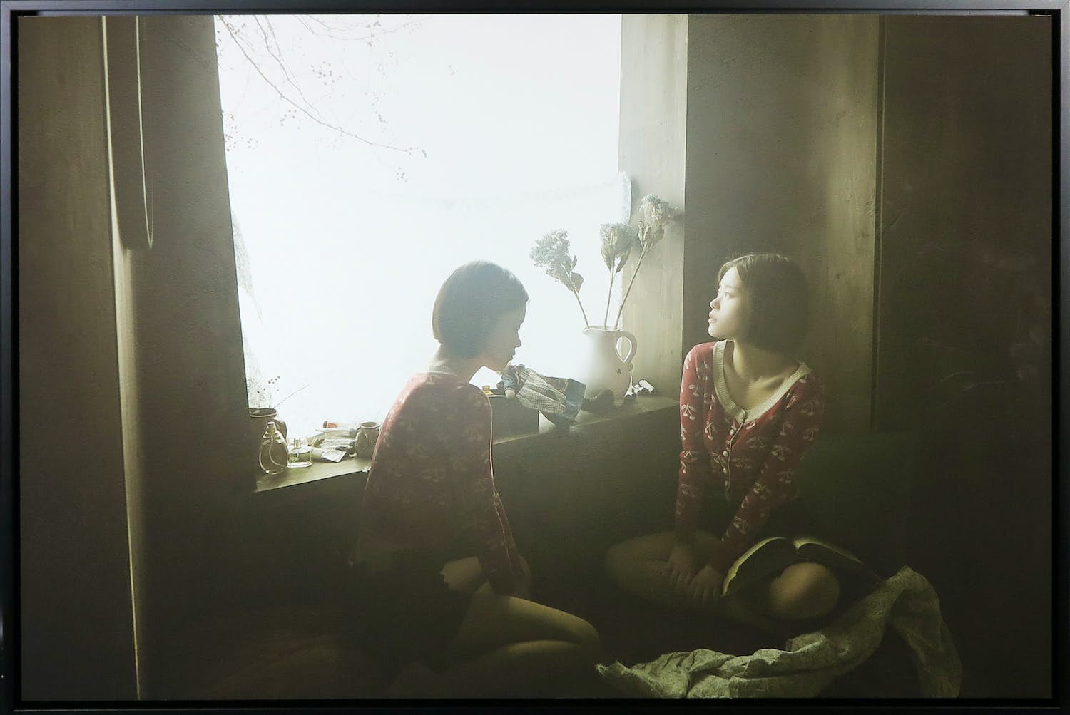 Eric Guo - C-print op dibond, Untouchables II - Ingelijst verkocht voor € 50!