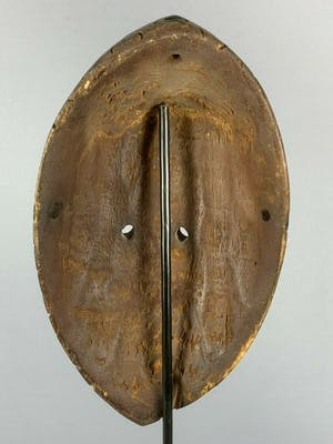 Lega - 200627 - Tribal used African Lega Bwami mask - Congo. kopen? Bied vanaf 35!