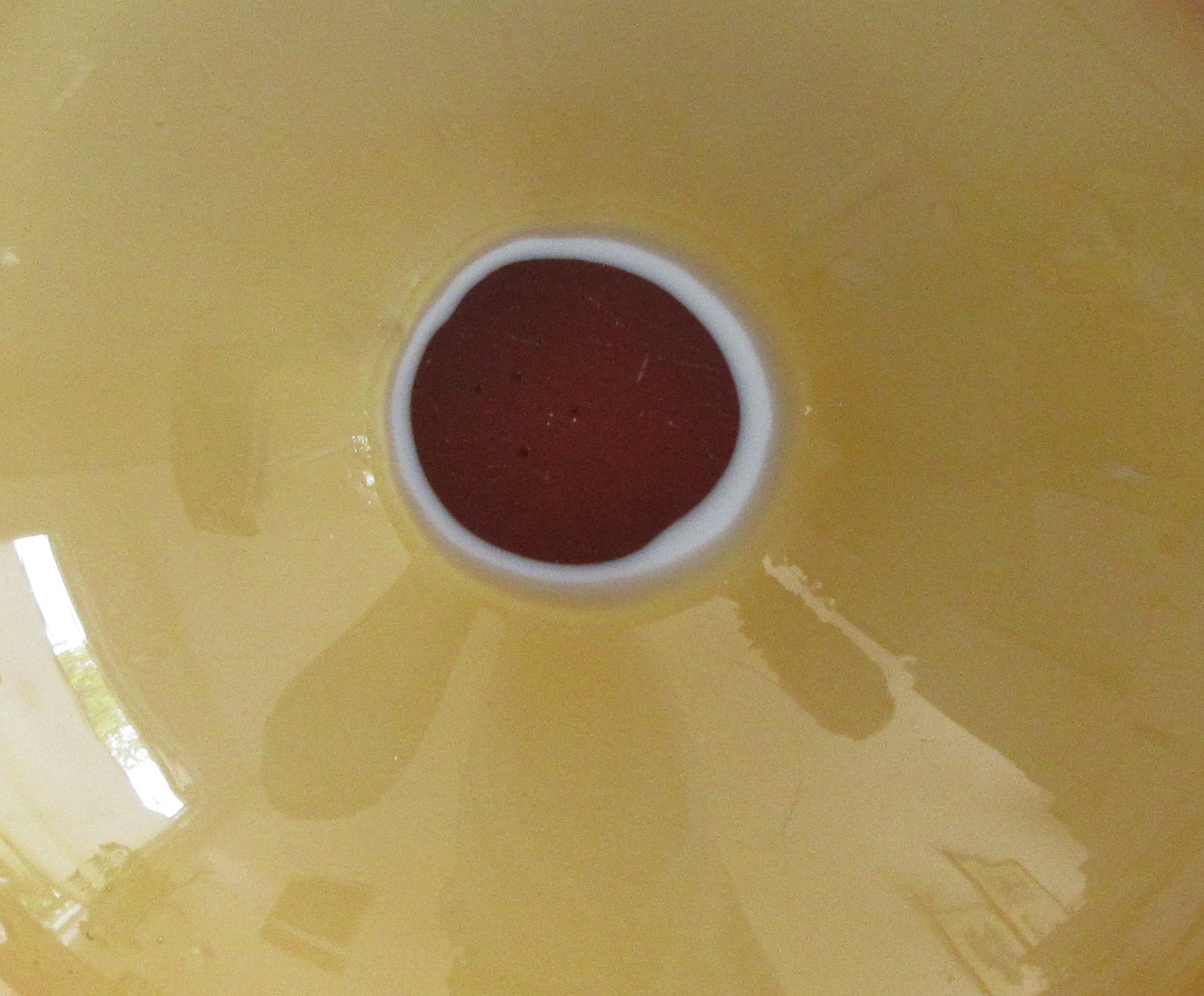 Niet of onleesbaar gesigneerd - Murano amber en ivoor witte glazen vrijgevormde schaal kopen? Bied vanaf 1!