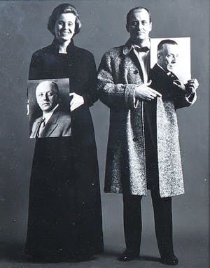 Paul Huf - Foto, lot van twee los ingelijste portretten van o.a. Cecile Dreesmann kopen? Bied vanaf 1!