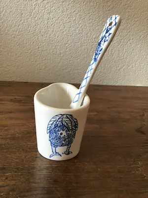 Jacques Tange - En Jeroen Hermkens , set van 6 unieke kunst eierdopjes mét lepels, keramiek kopen? Bied vanaf 50!