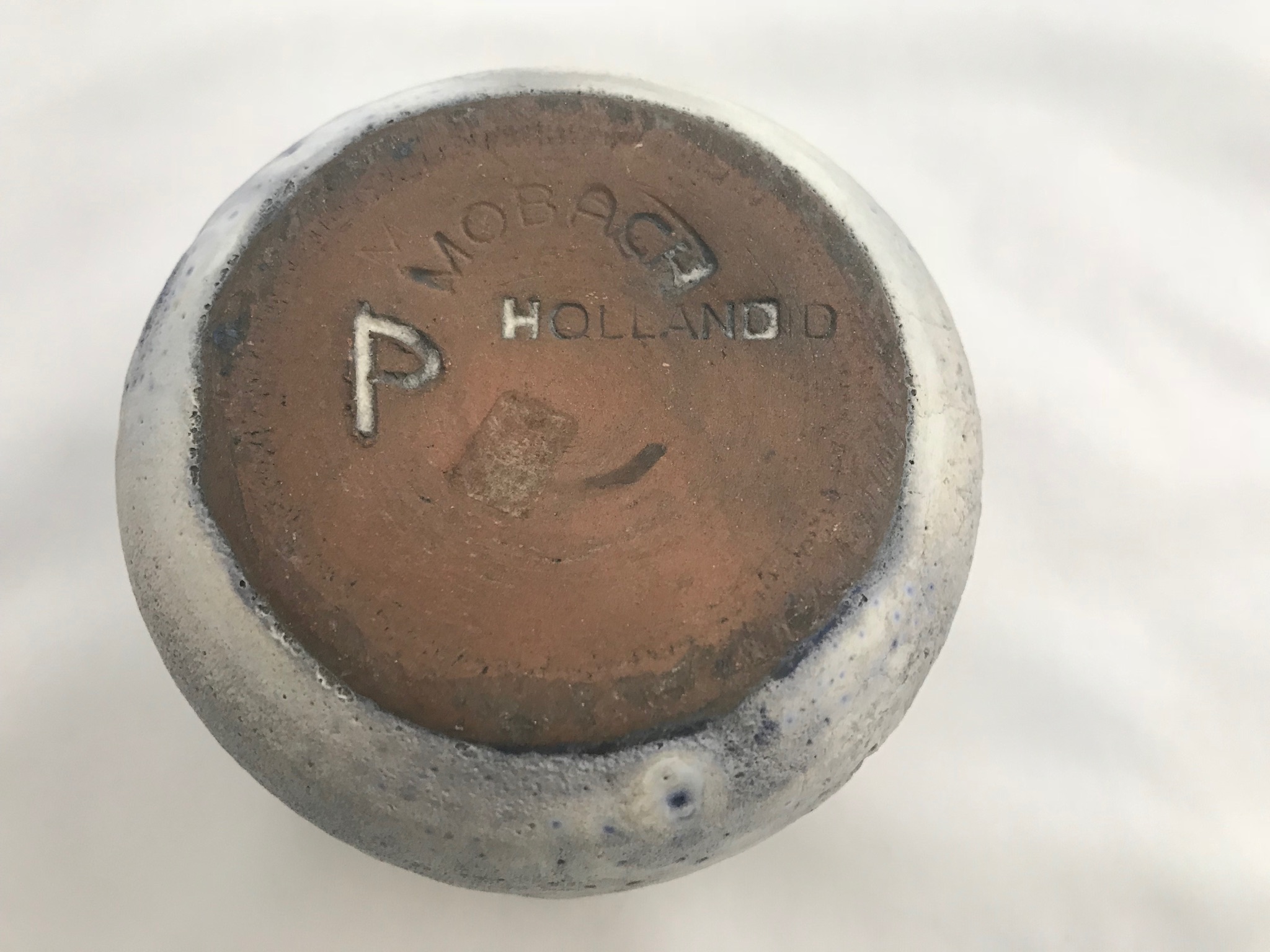 Mobach Keramiek - Blauw vaasje in bruisglazuur kopen? Bied vanaf 12!