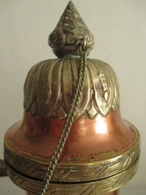 Curiosa - Tibetaanse koperen theepot kopen? Bied vanaf 50!