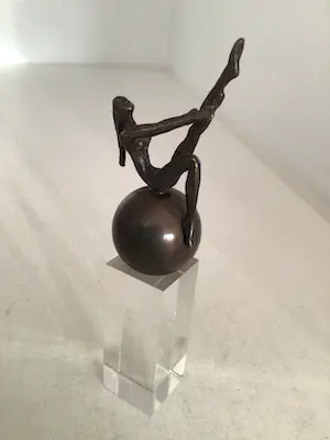 Corry Ammerlaan - Sculptuur “ Relax ! “ kaufen? Bieten Sie von 1!