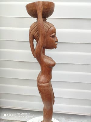 Congo - Vrouwfiguur uit Congo, 1,2m hoog standbeeldje kopen? Bied vanaf 1!