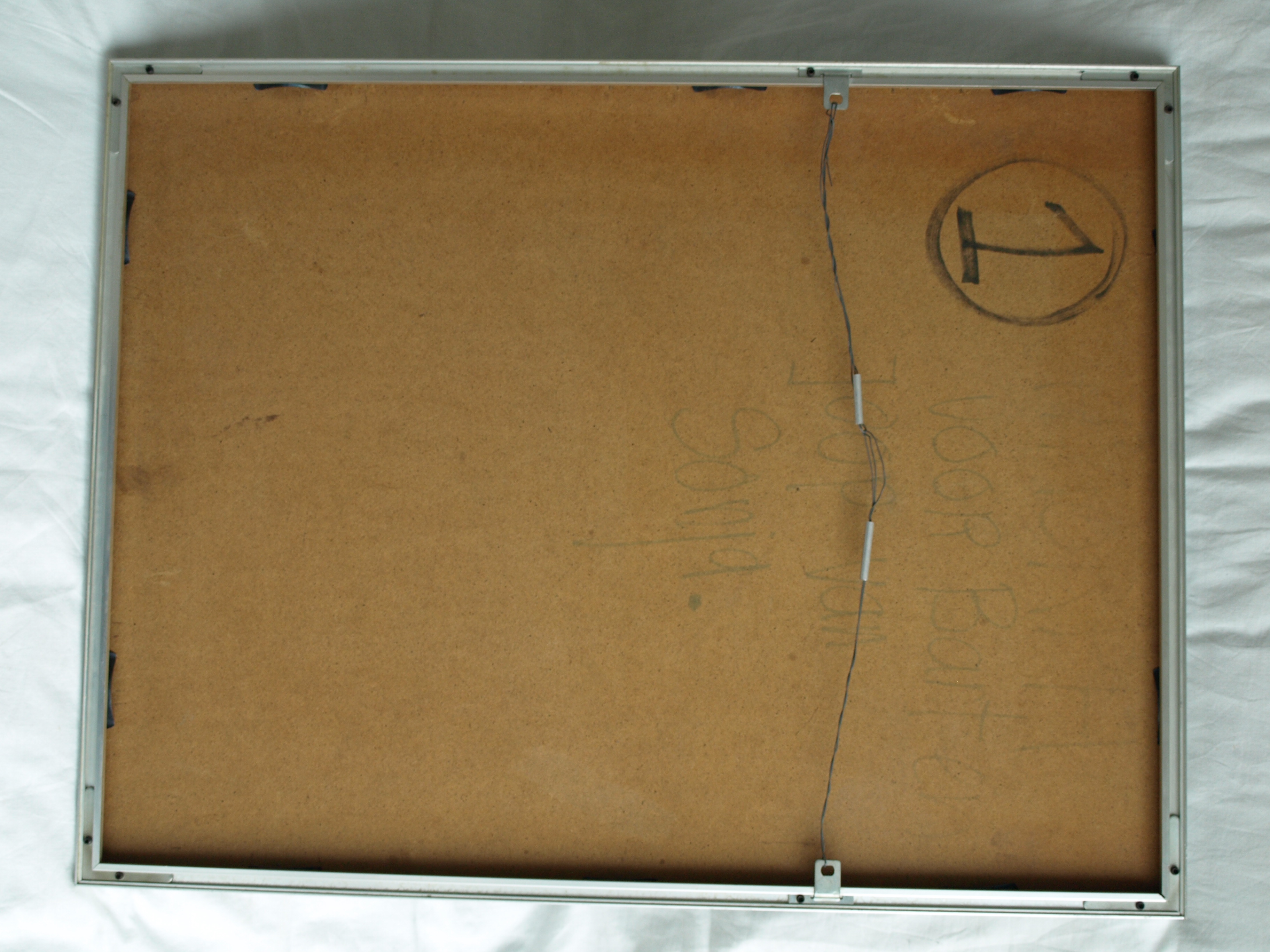 Niet of onleesbaar gesigneerd - Pasteltekening – Emoticon erased - ingelijst  kopen? Bied vanaf 1!