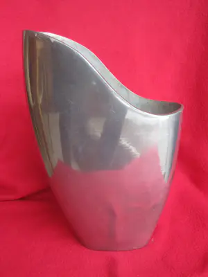 Anna Efverlund - "Anatomi" kandelaar en vaas. kopen? Bied vanaf 50!