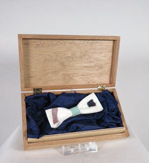 Rene Daniels - Gesigneerde multiple + zeefdruk uitgegeven door Galerie Bébert - De kelder de zolder kopen? Bied vanaf 750!