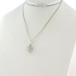14k gouden collier met hanger met briljant geslepen diamant totaal circa 0.30ct kopen? Bied vanaf 310!