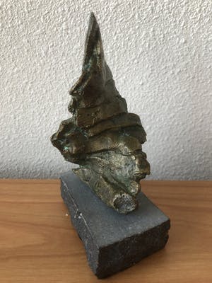 Brons (Onbekend) - Modern gesigneerd beeld - van een vlam. LAATSTE KANS !!!!!!!!!!!!!!!!! kopen? Bied vanaf 25!