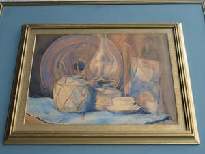 Frits Hes - Ingelijste aquarel , Stilleven met spiegel en olielamp – ca. 1950 kopen? Bied vanaf 50!