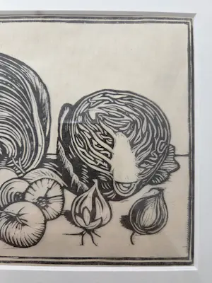 Arend van Starrenburg - Stilleven met kolen en uien. Ingelijst. 1919. kopen? Bied vanaf 79!