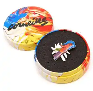 Corneille - Broche van zilver en emaille met originele verpakking verkocht voor € 50!