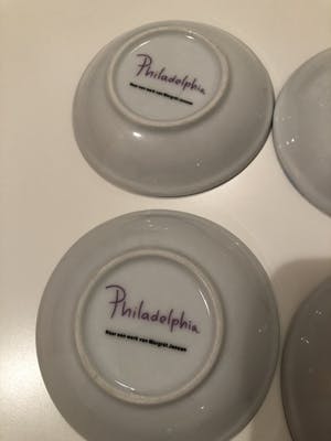 Plateelfabriek Schoonhoven N.V. - Vintage tulpenvaas en vier kleine schaaltjes kopen? Bied vanaf 15!