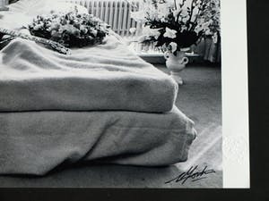 Nico Koster - Foto, John Lennon & Yoko Ono - Hilton Hotel tijdens de 'Bed-in for Peace' in '69 kopen? Bied vanaf 175!