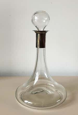 Niet of onleesbaar gesigneerd - Saint Hilaire Paris - kristallen karaf met verzilverd montuur verkocht voor € 1!