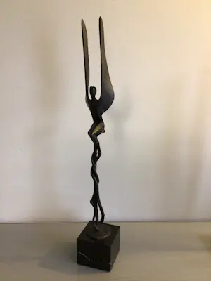 Klaas van den Berg - Sculptuur “ Godin Athena “. kopen? Bied vanaf 149!