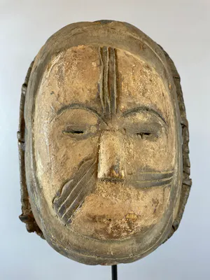 Eket - African Mask from the EKET People - Liberia. kopen? Bied vanaf 45!