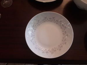 Rosenthal - 12 delig porselein servies en passende kristal wijn glazen kopen? Bied vanaf 300!