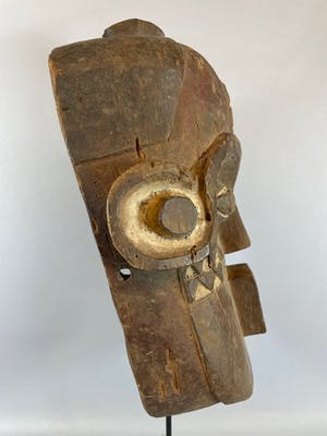 Pende - 211025 - African mask from the Pende - Congo. kopen? Bied vanaf 45!