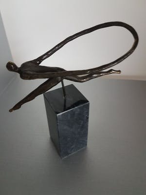 Corry Ammerlaan - Beeld "De sprong wagen" kopen? Bied vanaf 20!