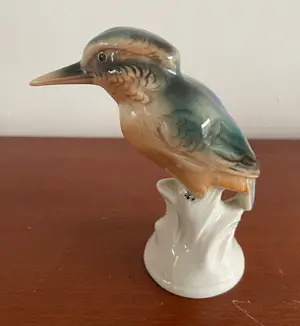 Niet of onleesbaar gesigneerd - Wagner & Apel - Porseleinen figuur van een ijsvogel kopen? Bied vanaf 10!