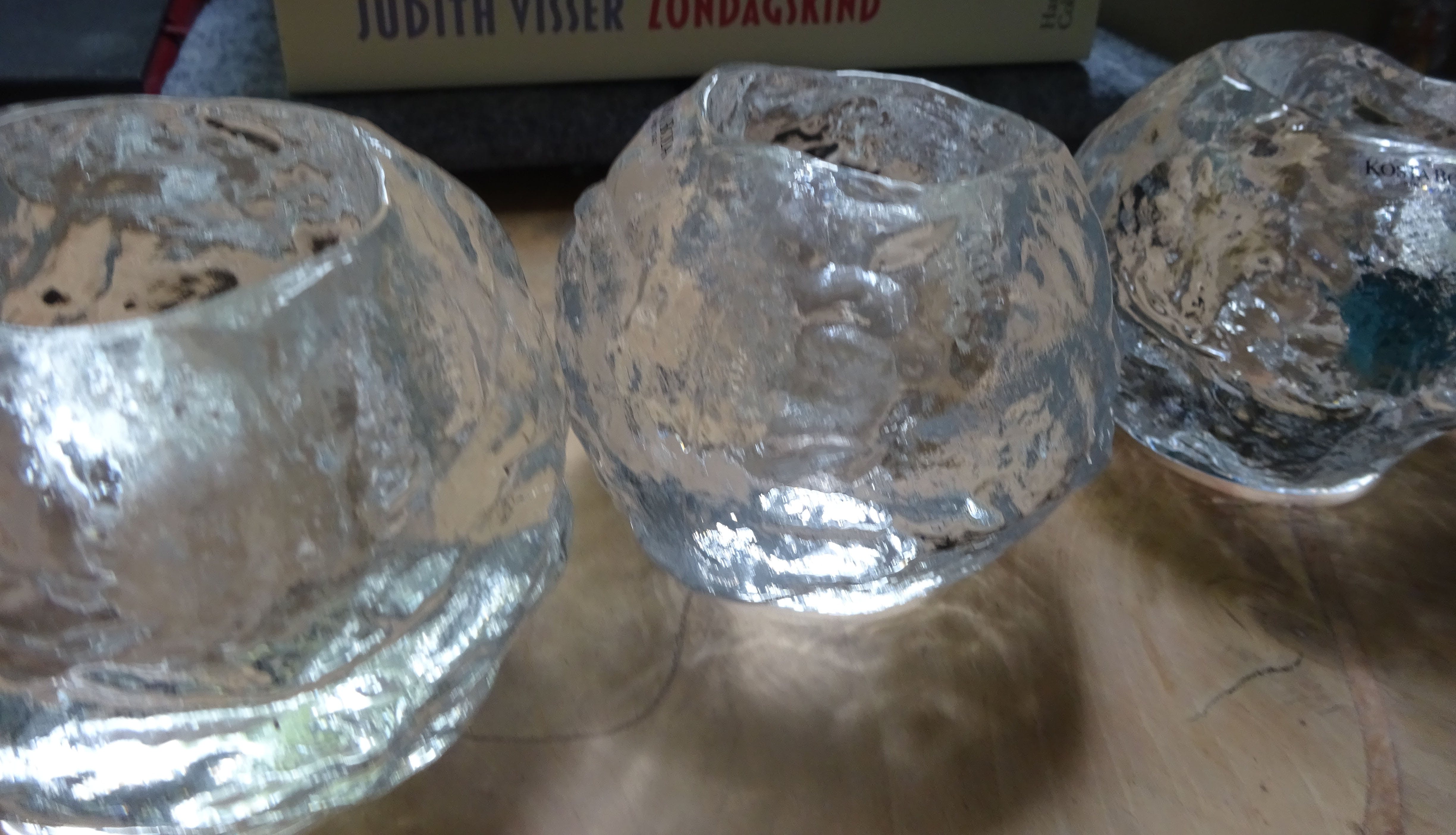 Kosta Boda - Ann Warff- Snowball- groot model- 3x  kopen? Bied vanaf 45!