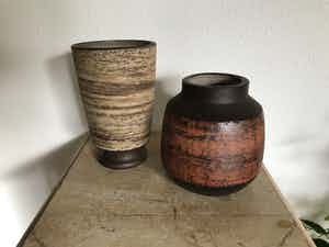 Potterie Ravelli - 2 vazen In uitstekende staat verkocht voor € 1!