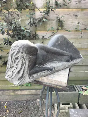 Greeth Zwering - Rustende Vrouw kopen? Bied vanaf 500!