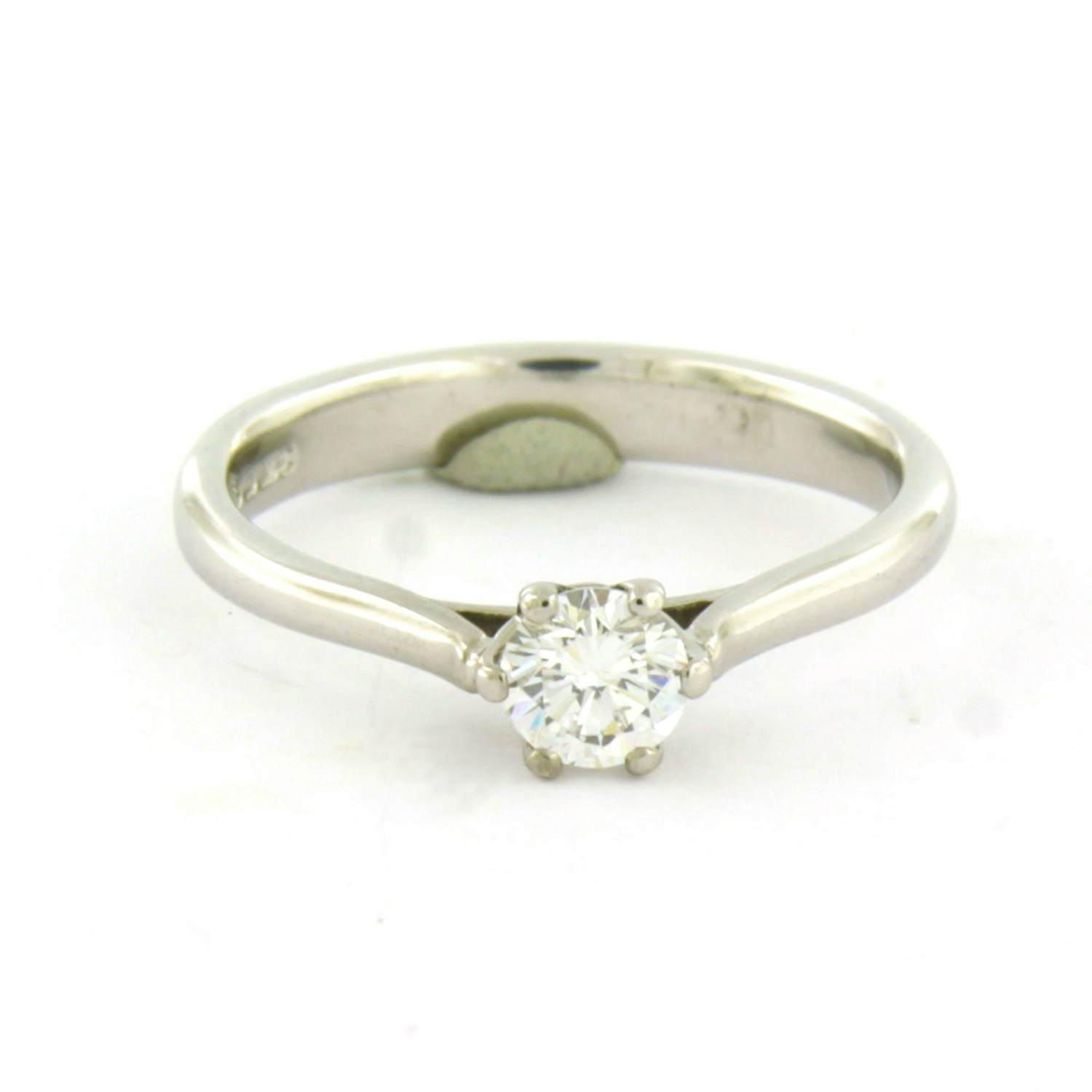 18k witgouden solitair ring bezet met briljant geslepen diamant tot. 0.40ct kopen? Bied vanaf 710!