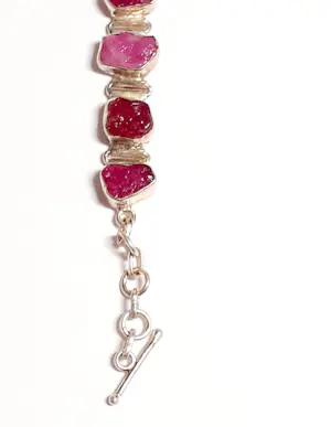 rode ruwe robijn designerarmband, kopen? Bied vanaf 65!