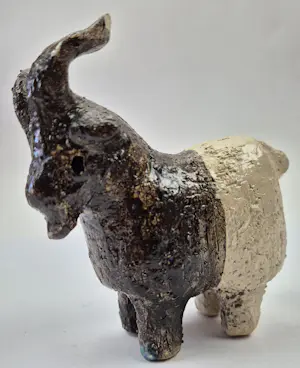 Ueli Schmutz - Olijke trio van 2 schaapjes en een steenbokje kopen? Bied vanaf 15!