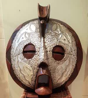 Luba - Groot Baluba Masker verkocht voor € 50!