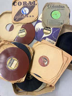 Various artists - Doos met 78 toeren platen verkocht voor € 1!