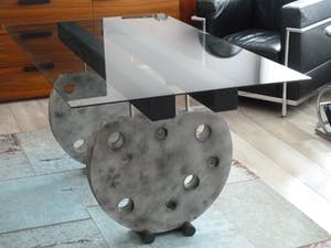 Niet of onleesbaar gesigneerd - Exclusieve design tafel kopen? Bied vanaf 1!