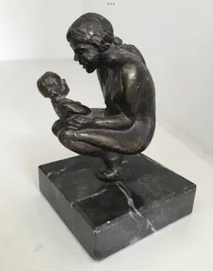 Corry Ammerlaan - Sculptuur “ MOEDER EN KIND “ kopen? Bied vanaf 1!